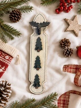 Rustic Christmas Tree & Moose Wall Key Holder